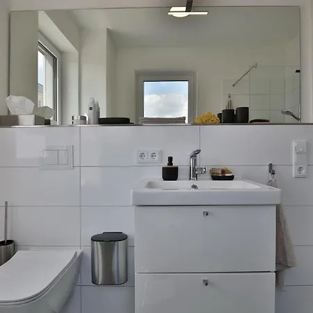 Strandperle Ostsee 5 *